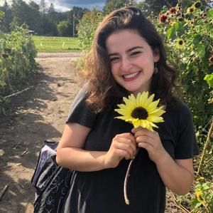 Meet your Posher, Ilana